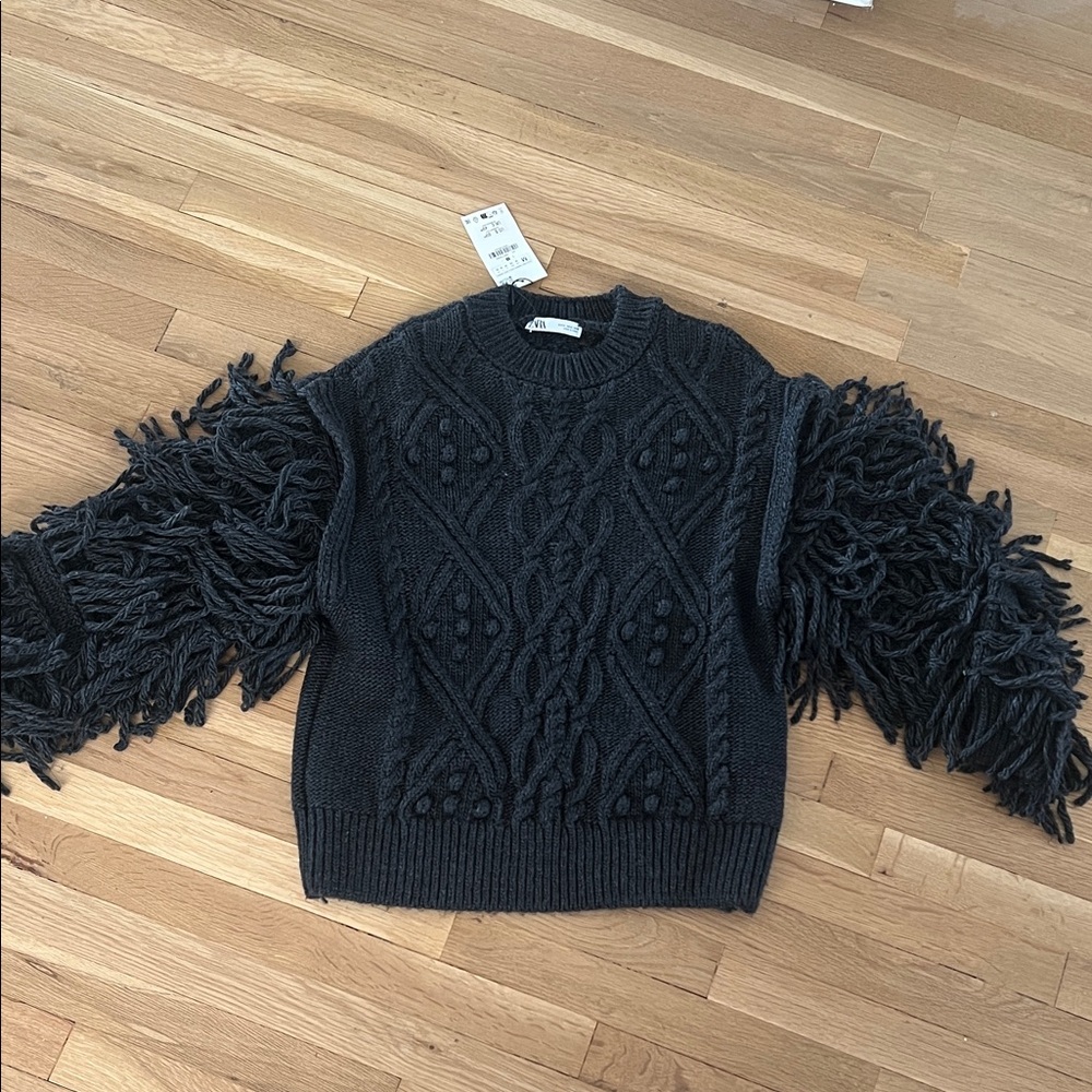 Zara Charcoal Fringe Cable Knit Sweater sz M